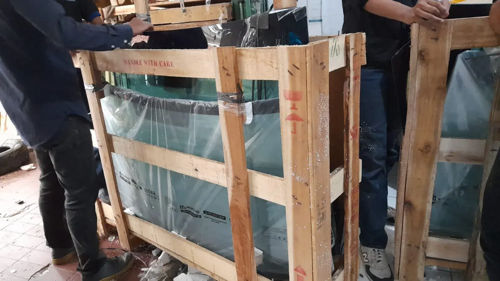 Jual Kaca Belakang Toyota di Ponorogo